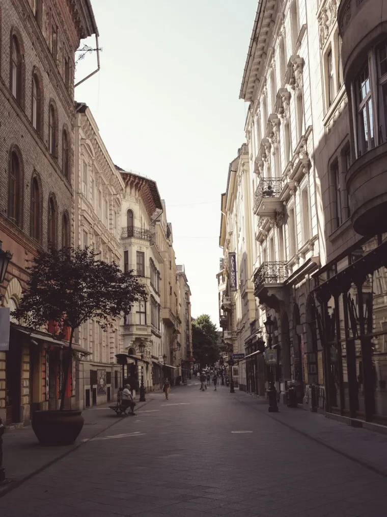 Hirlevel Street