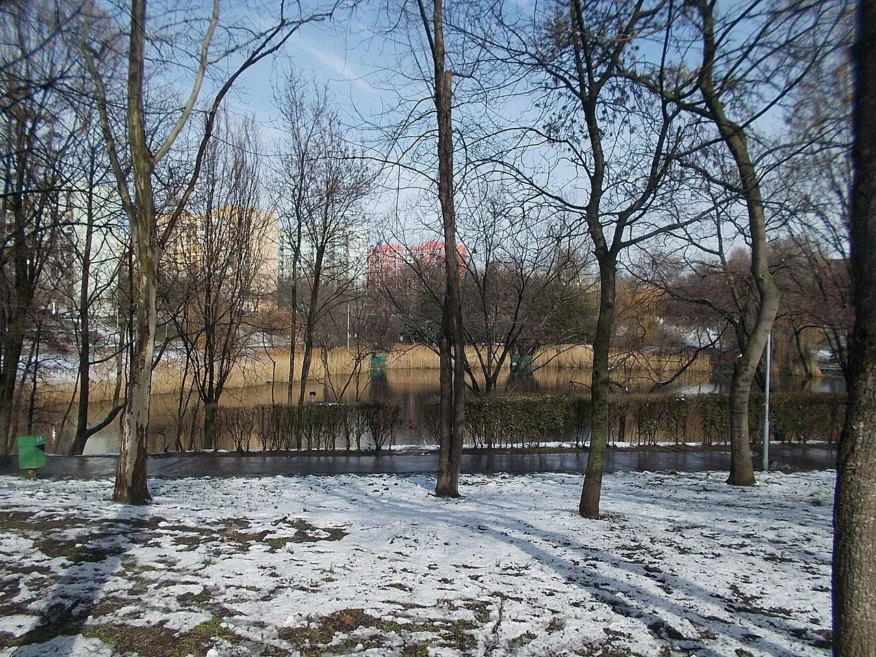 Mély-tó park északi felé nézve, 2018 Kőbánya.jpg